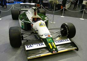 Mika Hakinnen Lotus F1 car